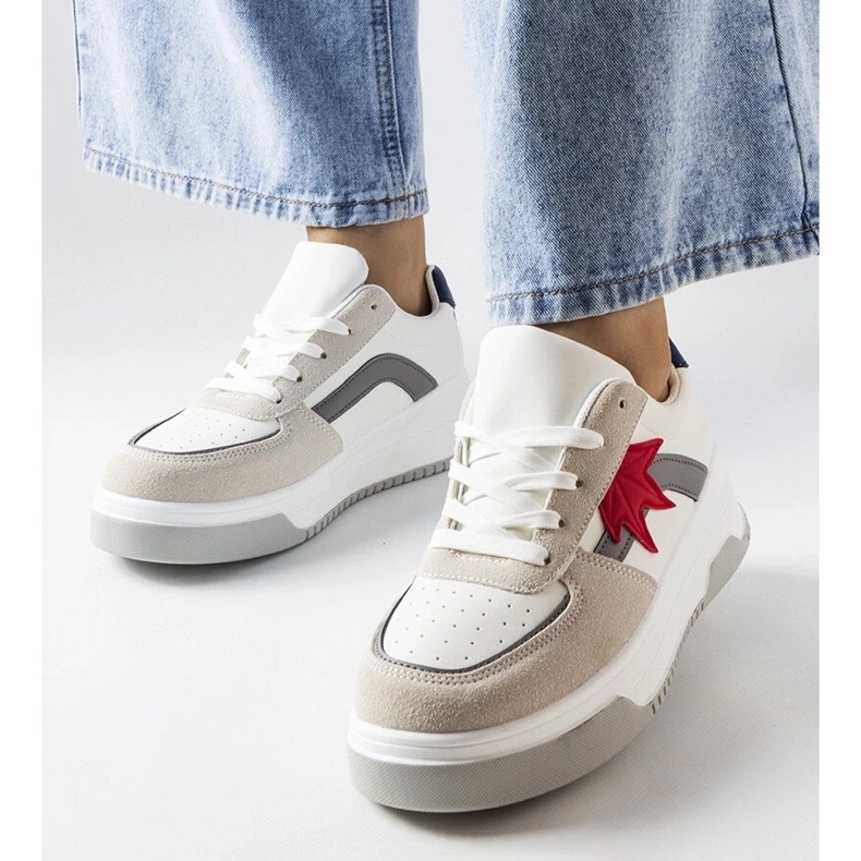 D/GMR Tênis branco com aplicação de camurça ecológica Kollins 1