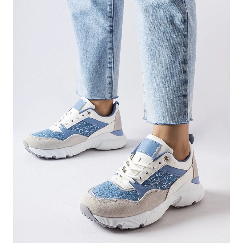 D/GMR Sapatos azuis e brancos com detalhes prateados do Rio cinza 1 D/GMR Sapatos azuis e brancos com detalhes prateados do Rio cinza 1