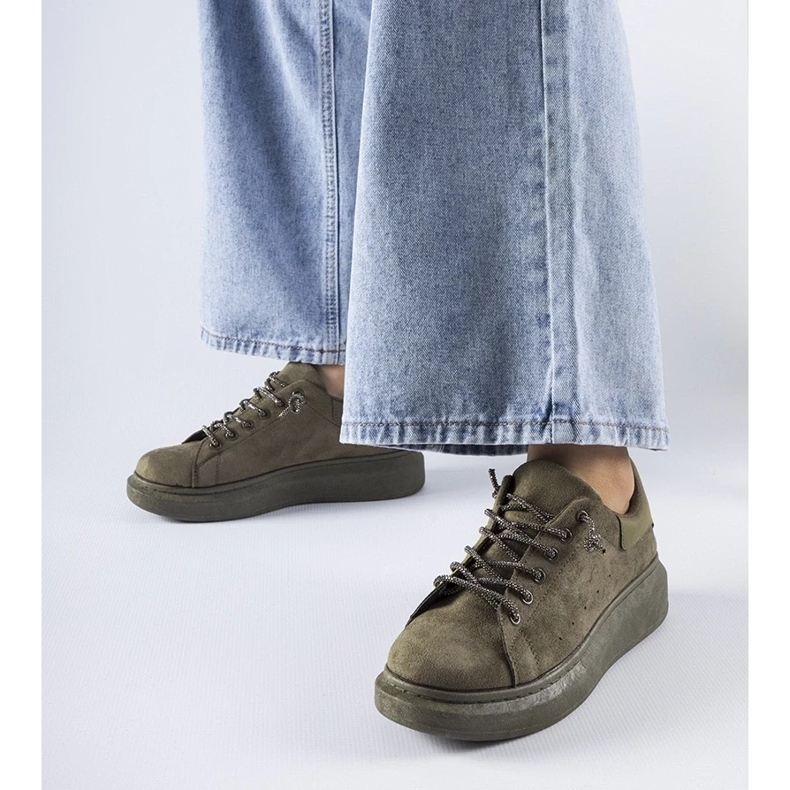 D/GMR Tênis verdes na plataforma Cipriano 1