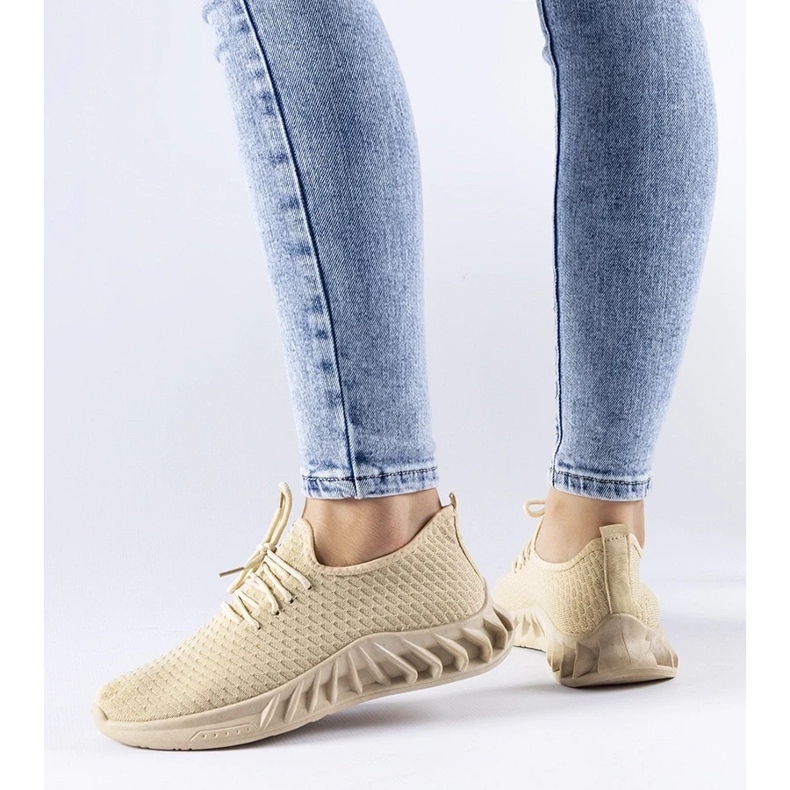 D/GMR Tênis de tecido bege da Derek 2