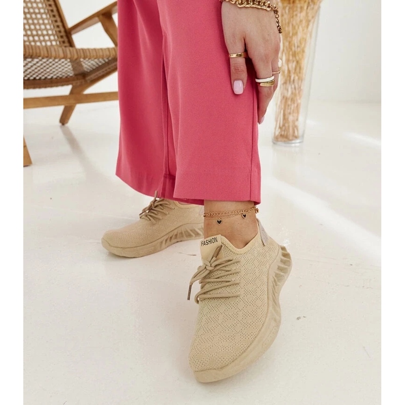 D/GMR Tênis de tecido bege Mira 1