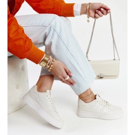 D/GMR Tênis bege na plataforma Mentha 1