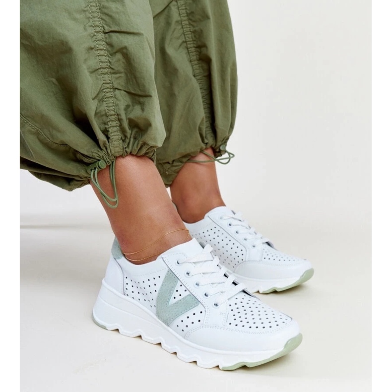 D/GMR Tênis Vinceza de couro branco com aberturas 1