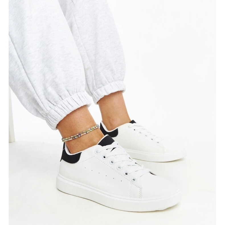 D/GMR Tênis preto e branco na plataforma Ariam 1