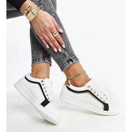 D/GMR Tênis branco e preto na plataforma Amala 1