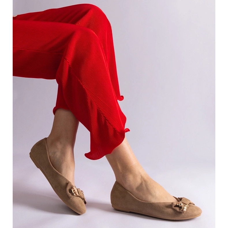 D/CEO Bailarinas marrons decoradas com laço e broche Esdras marrom 1