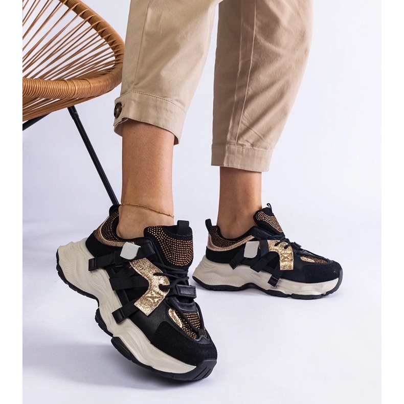 D/CEO Tênis preto com inserções Candra douradas 2 D/CEO Tênis preto com inserções Candra douradas 2