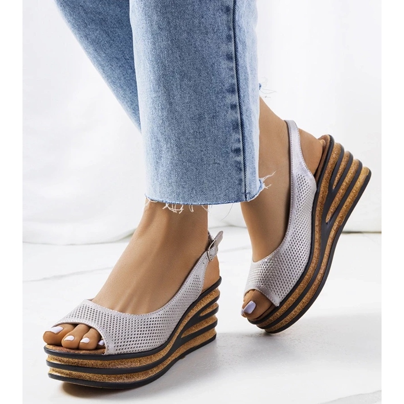 D/CEO Alpargatas bege na cunha Alton 2