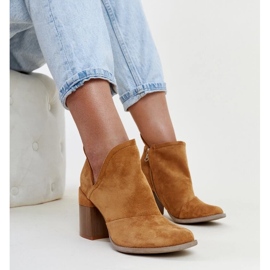 D/CEO Botins marrons com bloco recortado da Brankka marrom 1