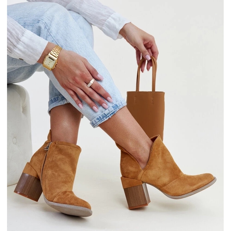 D/CEO Botins marrons com bloco recortado da Brankka marrom 2