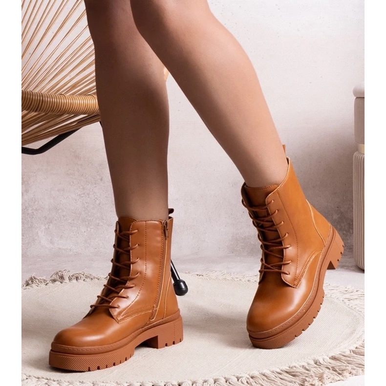 D/CEO Botas clássicas com isolamento marrom da Edmund castanho 2 D/CEO Botas clássicas com isolamento marrom da Edmund castanho 2