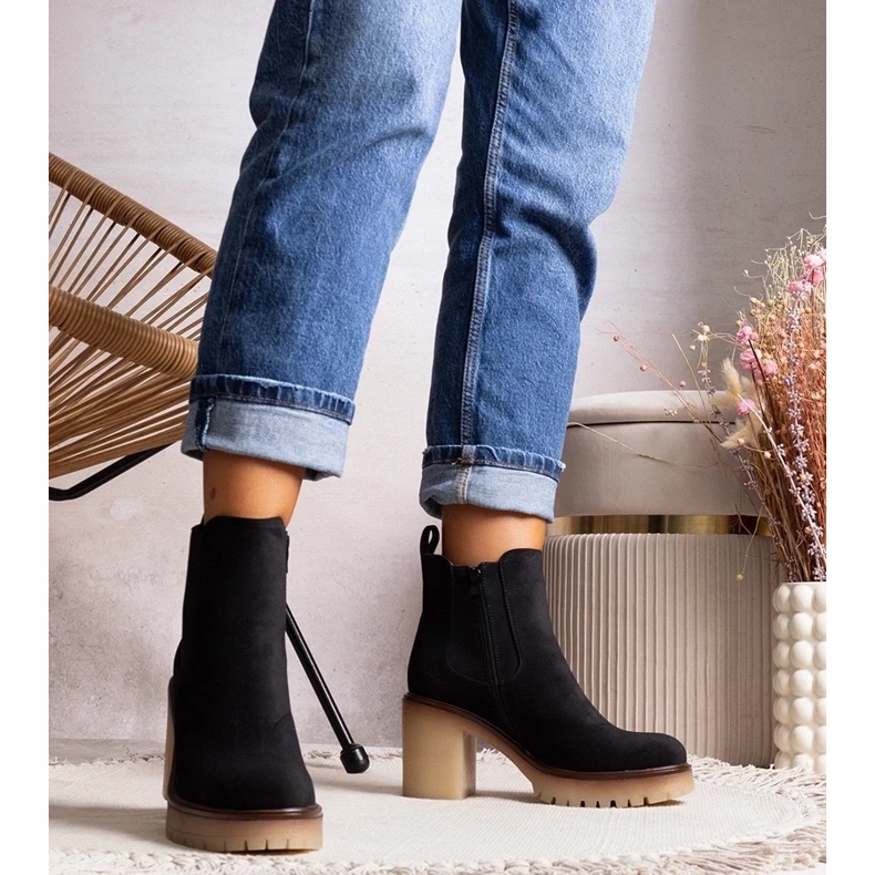 D/CEO Botins pretos com salto alto marcante Nurea 1