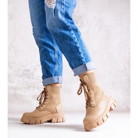 D/CEO Botins bege com parte superior flexível da Zogba 2
