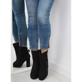 Botas pretas com salto largo 1318 preto 2 Botas pretas com salto largo 1318 preto 2