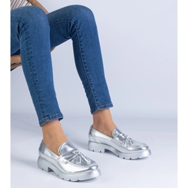 Sapatos clássicos de prata com franjas 1 Sapatos clássicos de prata com franjas 1