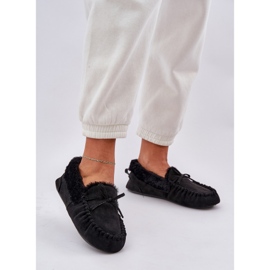 Mocas femininas com pêlo preto 2 Mocas femininas com pêlo preto 2