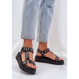 Sandálias decoradas na plataforma preta preto 2