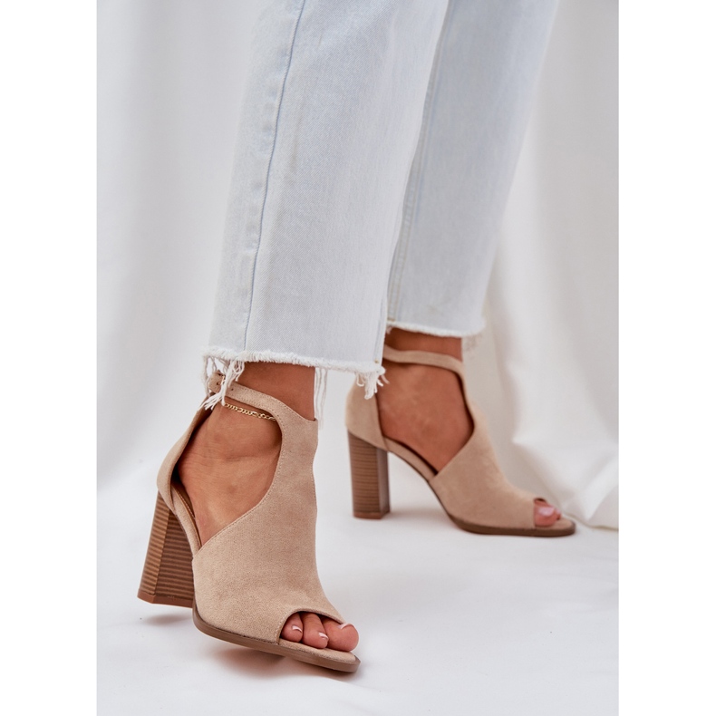 Sandálias no Eco Suede Post Bege 2