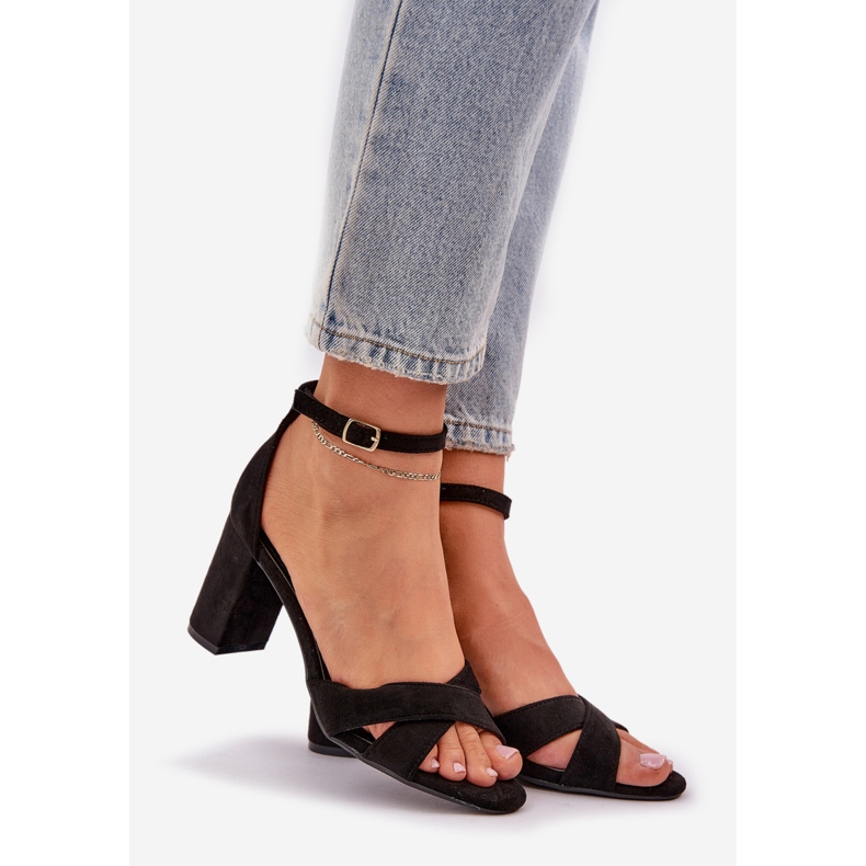 Sandálias no salto do bar com Eco Suede Black preto 1 Sandálias no salto do bar com Eco Suede Black preto 1