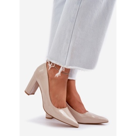 Seastar Bombas pintadas nos saltos do bar bege 1