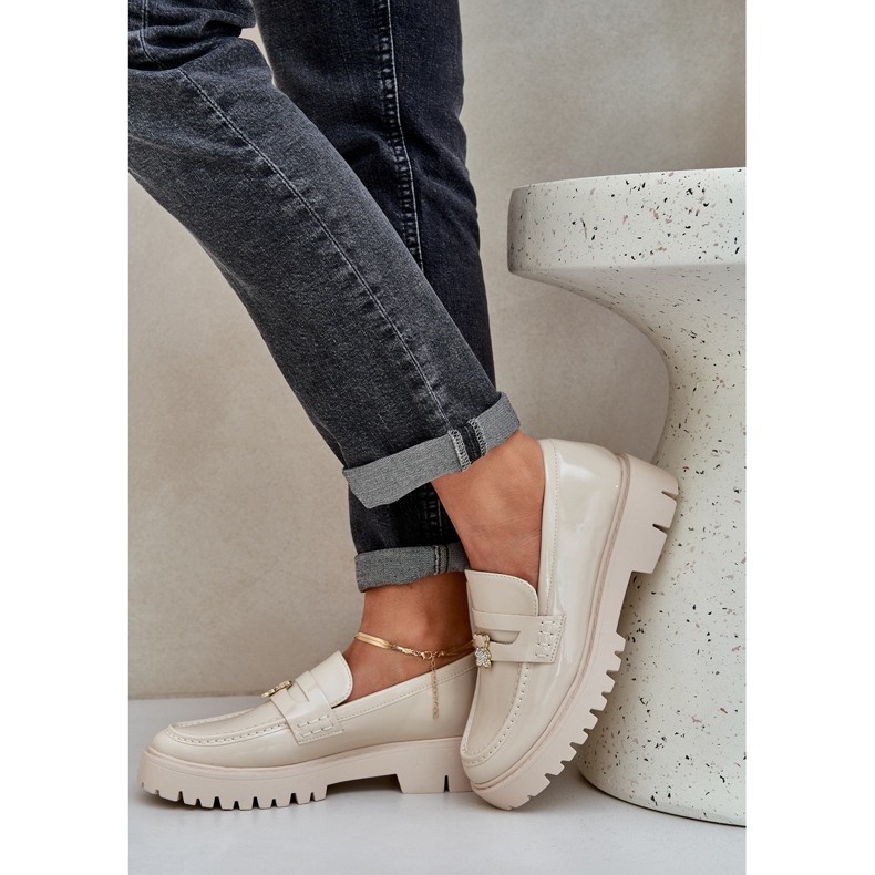 Mocas de mulheres pintadas com ursinhos bege betes 2