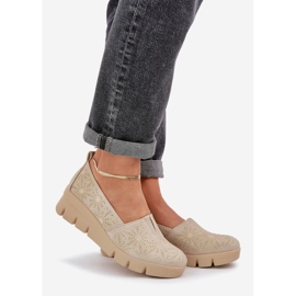 Jezzi Sapatos femininos com um padrão de cunha de ouro aberto dourado 1 Jezzi Sapatos femininos com um padrão de cunha de ouro aberto dourado 1