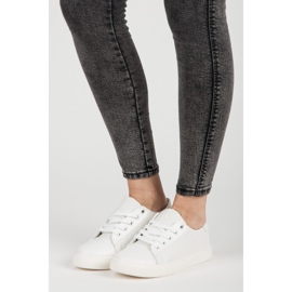 Tênis a céu aberto branco 1