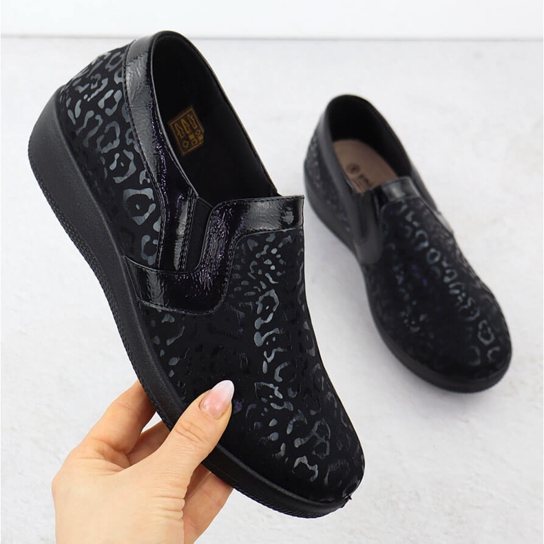 Sapatos confortáveis ​​femininos em estampa de leopardo inserido Unisoft 8910 preto 1