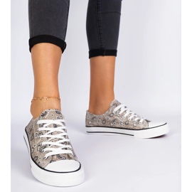 Tênis de material de mulheres marrons no estilo asteca castanho 1