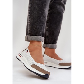 Bailarinas de couro branco 2