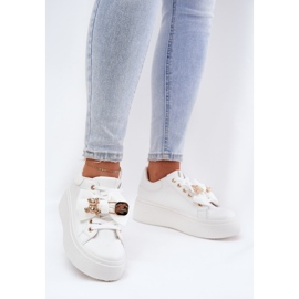 Tênis femininos com um arco e um broche com um ursinho de pelúcia branca branco 1 Tênis femininos com um arco e um broche com um ursinho de pelúcia branca branco 1