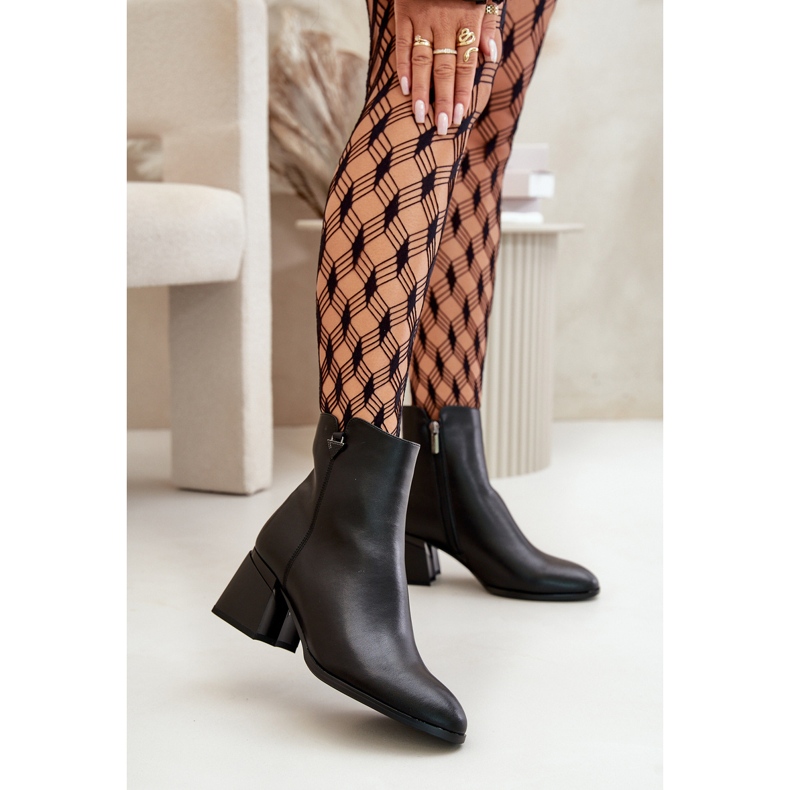 Botas femininas elegantes e isoladas em couro natural, pretas Vinceza 77106 preto 1