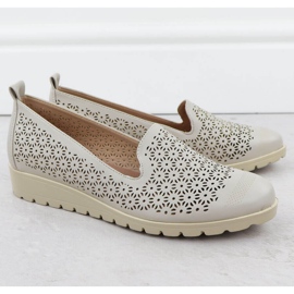 Sapatos femininos na elevação do Openwork Beige M. Daszyński MR1628-20 bege 2