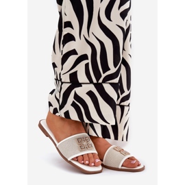 Boto Chinelos de mulheres elegantes com decoração plana branco 1