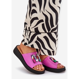 Vinceza Flip de couro feminino com um ornamento de fúcsia rosa 1 Vinceza Flip de couro feminino com um ornamento de fúcsia rosa 1