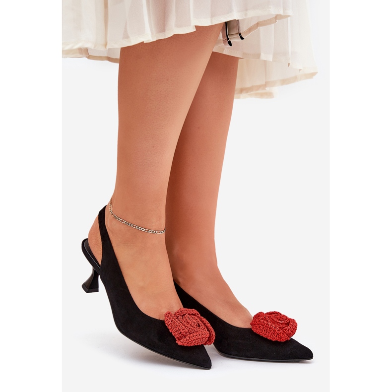 Bombas elegantes de camurça no Chebello 4666 Black Szpilka preto 1