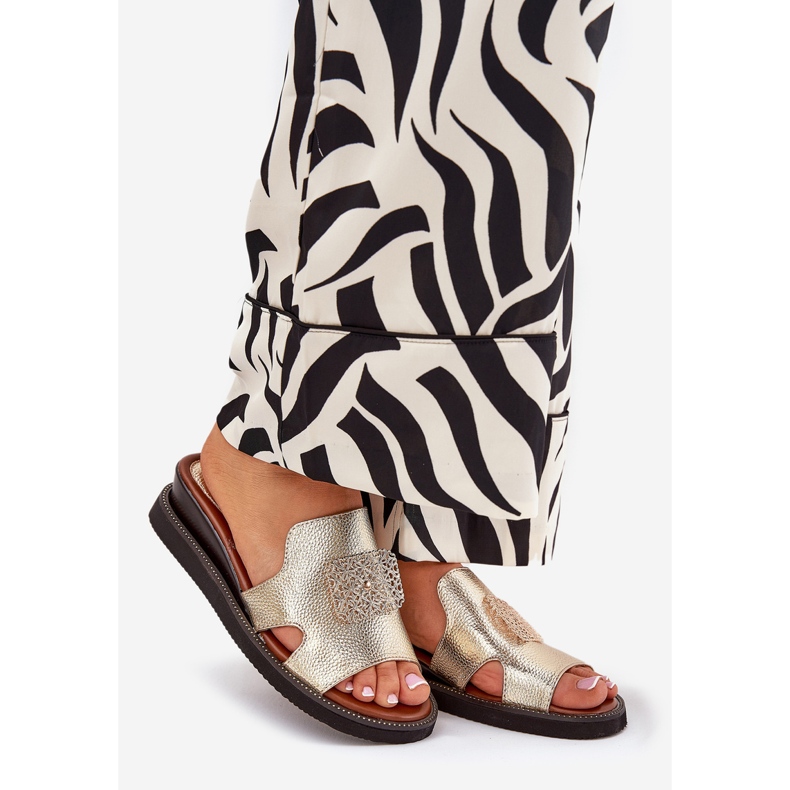 Jezzi Flips femininos na cunha de couro anchoic com uma decoração de ouro dourado 1