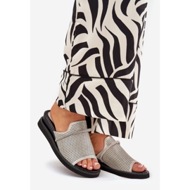 Jezzi Fuas femininas com uma alça de prata decorativa cinza 1 Jezzi Fuas femininas com uma alça de prata decorativa cinza 1