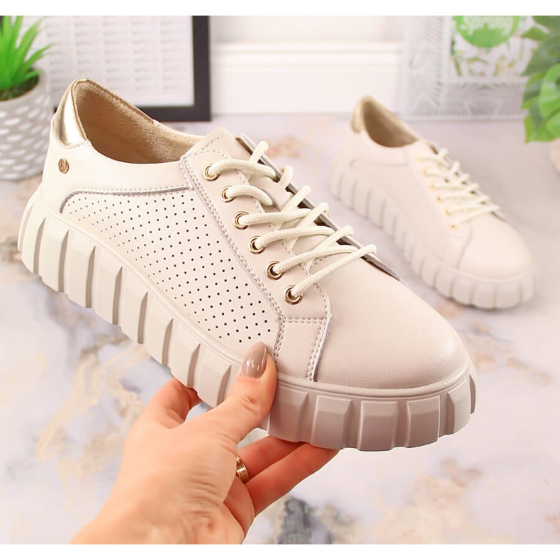 Sapatos desportivos de mulher em pele bege Filippo DP4535 2