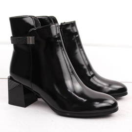 Botins pretos de couro envernizado com salto decorativo D&amp;A S.Barski Premium Collection MR880-140 2