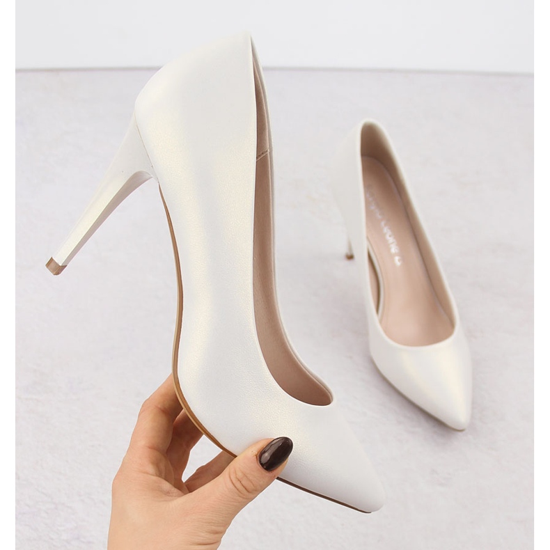 Bombas creme pérola Sergio Leone 1878 branco 1