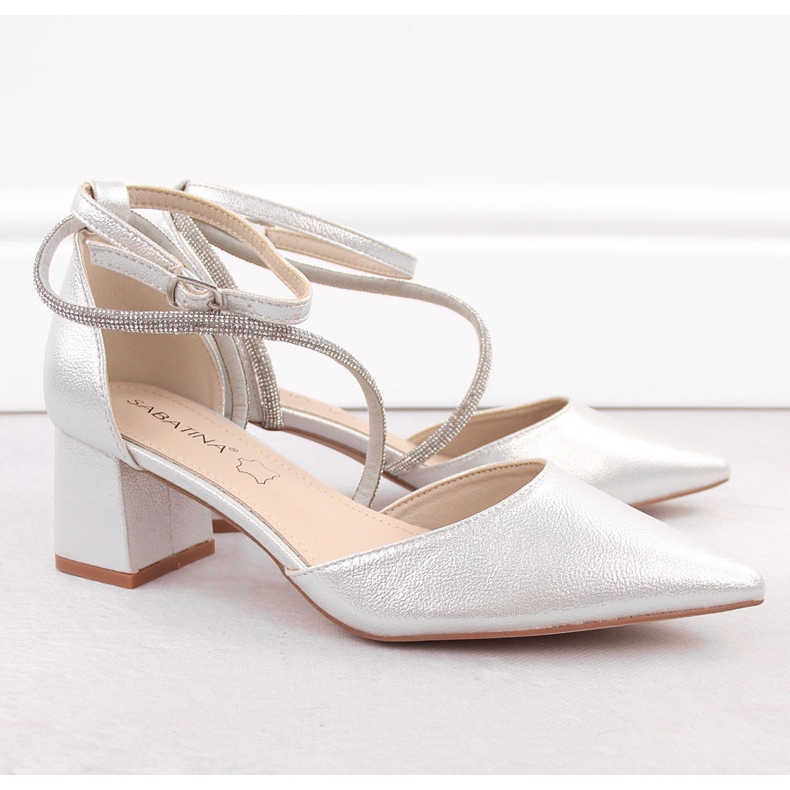 Sandálias femininas de ponta prateada Sabatina com zircônias cúbicas prata 2