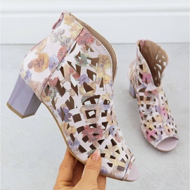 Botas abertas para mulheres com flores M. Daszyński MR1954-15 rosa 1