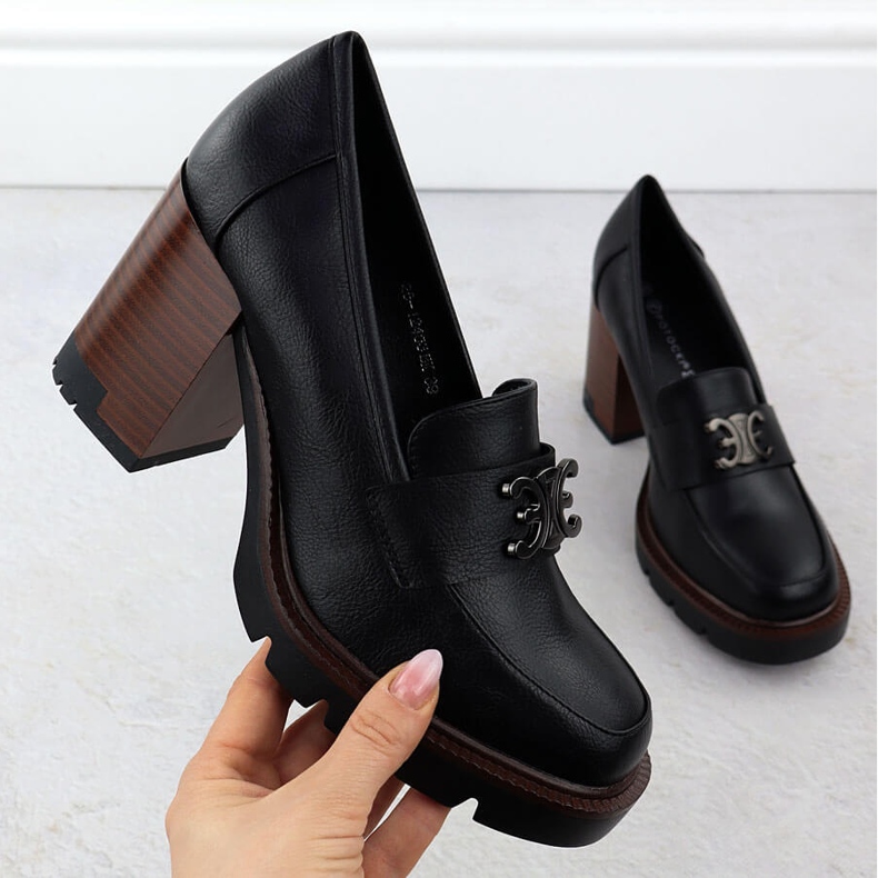 Sapatos femininos no post preto potocki com decoração sz12403 1
