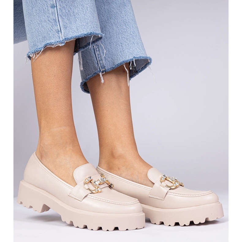 Mocas elegantes bege com zircões 1