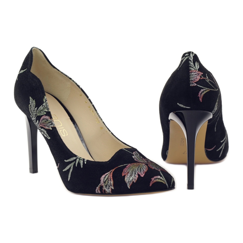 Anis Bombas em um bordado de pinos 4566 preto 3