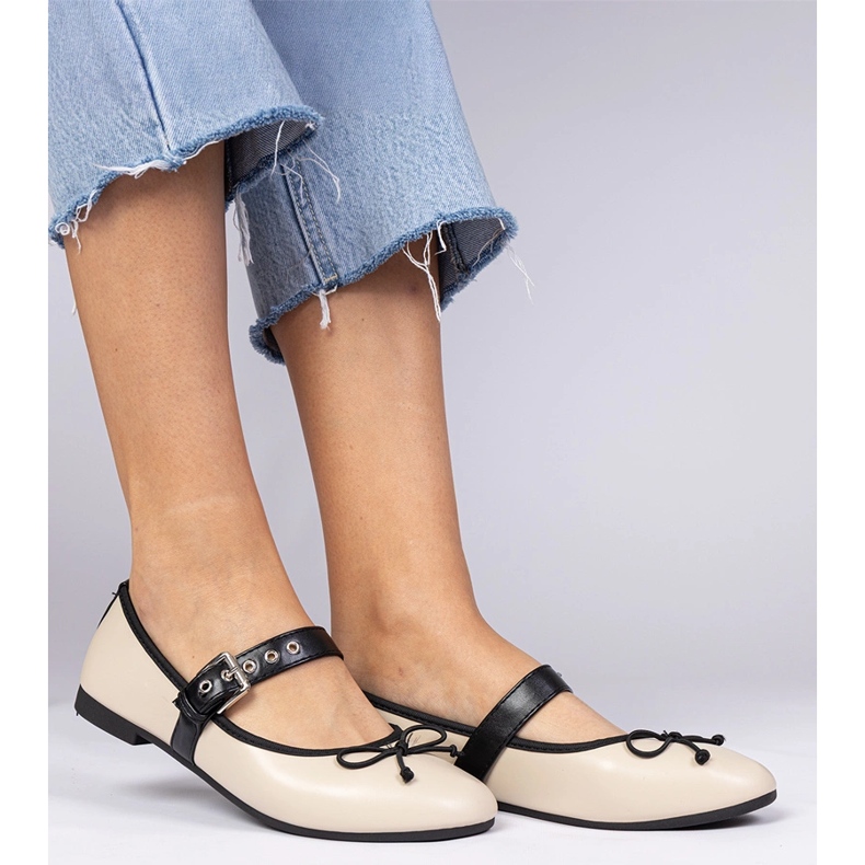 Ballerinas femininas bege com um arco 2 Ballerinas femininas bege com um arco 2