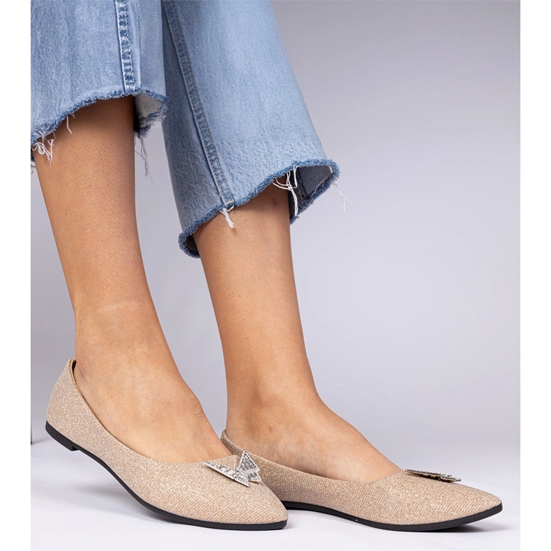 Ballerinas de Brocada de Champanhe Feminina com uma borboleta bege 2