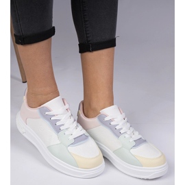 Tênis esportivos brancos e azuis do Leather Eco 1