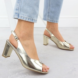 Sandálias femininas no pós -ouro metálico jezzi 6985 dourado 2